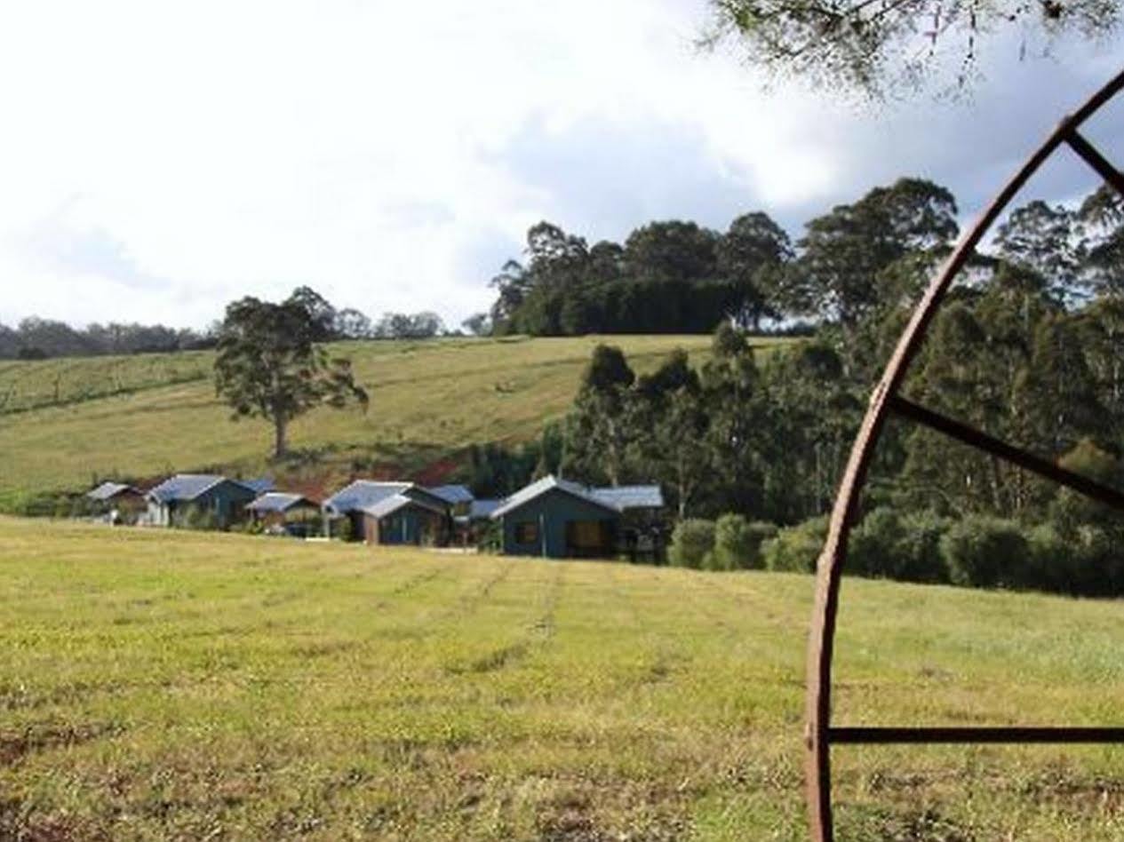 Rainbow Trail Chalets ペンバートン エクステリア 写真