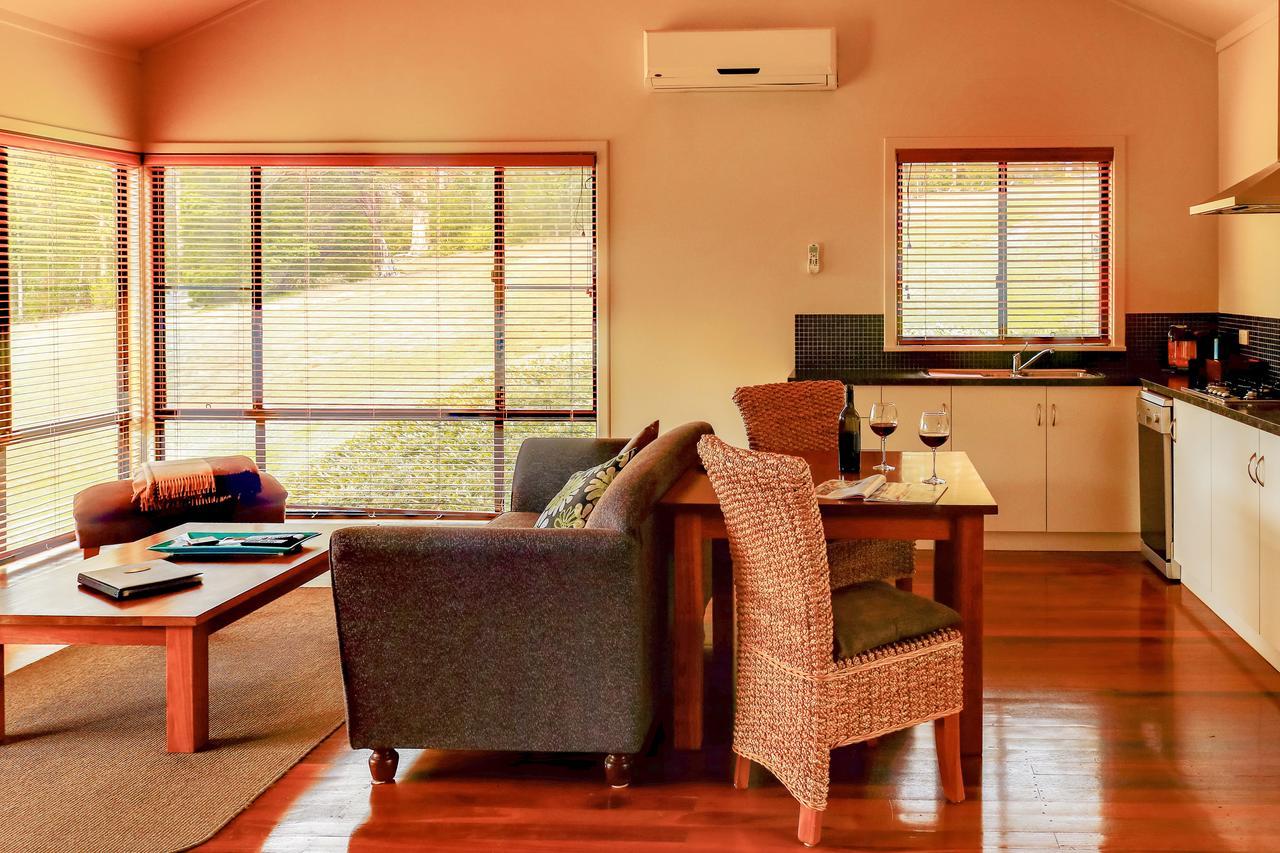 Rainbow Trail Chalets ペンバートン エクステリア 写真