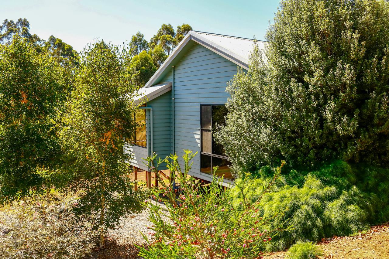 Rainbow Trail Chalets ペンバートン エクステリア 写真