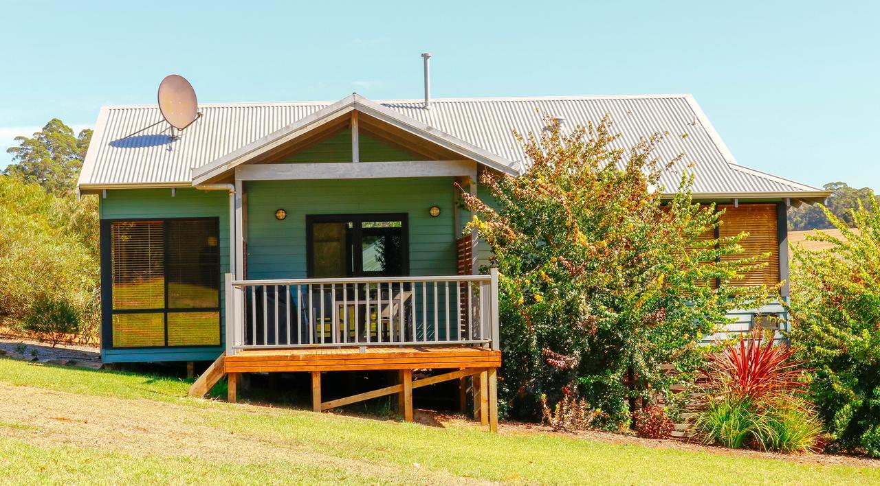 Rainbow Trail Chalets ペンバートン エクステリア 写真